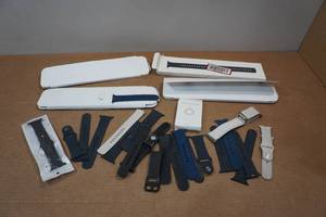 lot 249 image: Apple Watch Bracelets