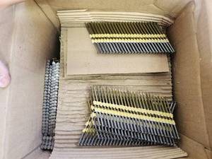 lot 972 image: Lot of (1 Partial Box) B&C Nails  Full Round Head Plastic Collation Bright Smooth Shank