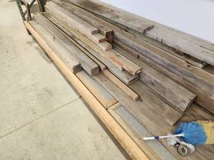 lot 1009 image: Lot of  Wood Lumber