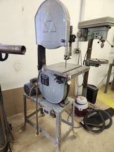lot 939 image: Delta Vertical Band Saw 28-243F