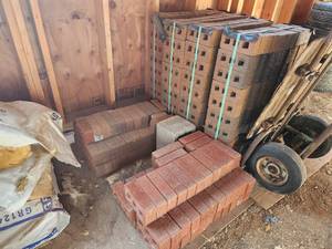 lot 948 image: Lot of (500) Bricks (red) (never used)