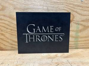 lot 29 image: Game of Thrones House Sigil Wine Stopper Set