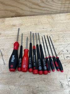 lot 71 image: Various Wiha Tools (lot of 11)