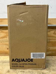 lot 111 image: Aquajoe 2 in 1 High-Powered Adjustable Foam Cannon Spray Gun with Attachments