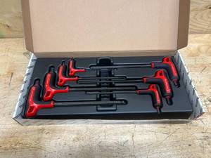 lot 119 image: FACOM MOD.84TZSA Module 7 Key 6 Sided T-Handle Ball Head Multi-Coloured