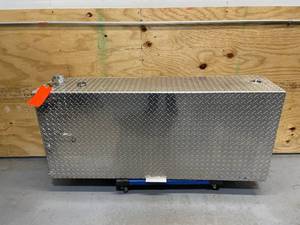 lot 159 image: RDS Aluminum Transfer Fuel Tank, 90 Gallons, Vertical, Diamond Plate, Model# 73200