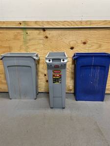 lot 166 image: Rubbermaid - Lot of 3 - Slim Jim Trashcans