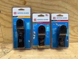 lot 194 image: Imperial Blades (lot of 3)