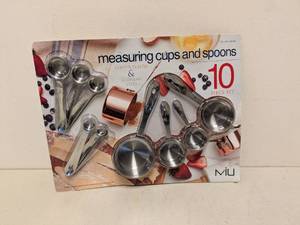 NEW MIU MEASURING CUPS AND SPOONS 10 PIECE SET