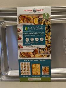 NORDIC WARE BAKING SHEET 3 PIECE SET