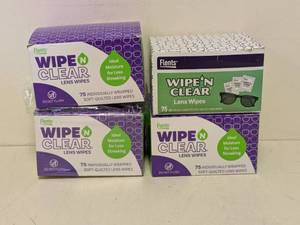 lot 62 image: (4) FLENTS WIPE N CLEAR LENS WIPES