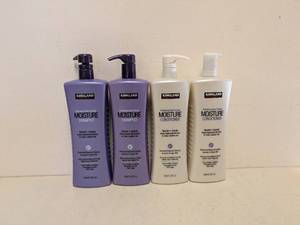 lot 82 image: (4) KIRKLAND SIGNATURE SHAMPOO AND CONDITIONER