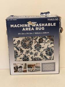 lot 192 image: WYATT & ASH MACHINE WASHABLE AREA RUG-ESTELLA