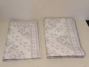 lot 196 image: (2) WYATT & ASH MACHINE WASHABLE RUNNERS-ZINNIA