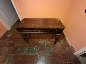 lot 75 image: 1890 Antique Piano Harp With Tools (In Great Shape for its age)