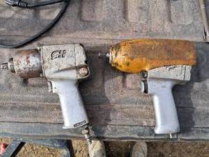 lot 3 image: Set of 2 12 Air Impact Wrenches