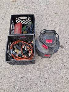 lot 37 image: Shop Vac & Miscellaneous items