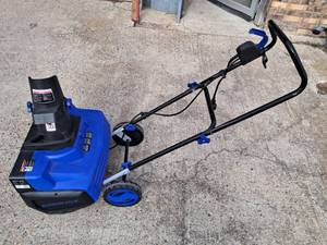 lot 59 image: SnowJoe Electric (Corded) Snow Blower