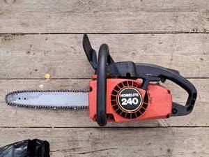 lot 61 image: Homelite 240 Chain Saw