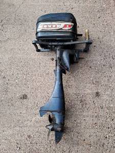 lot 66 image: ESKA 5HP Boat Motor