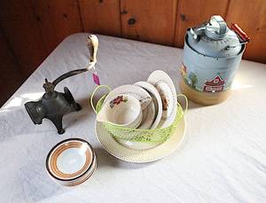 lot 0036 image: Misc Home Decor and Royal (USA) China Replacements