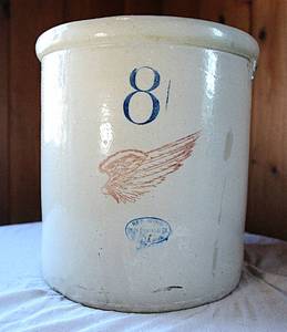 lot 0047 image: Red Wing Pottery 8 Gallon (#8) Crock