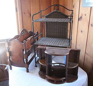 lot 0056 image: Misc Home Decor Lot - Stands and Storage - See pics