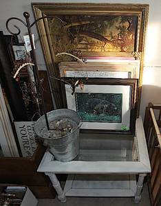 lot 0090 image: Print Group #4 - Multiple Prints - Varied - See Pic - Table and Decor Included