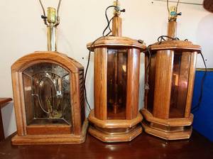 lot 0102 image: Trio of woodglass lamps - Retro Look - Working