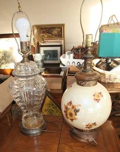 lot 0107 image: Lamp Bundle - Clear Glass and Ceramic Country Motif - No Shades