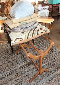 lot 0139 image: Quilt Rack and Misc Items - Bundle