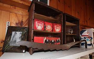 lot 0167 image: Shelf Lot #18 - Multiple items in one lot - Some Christmas - See Pic