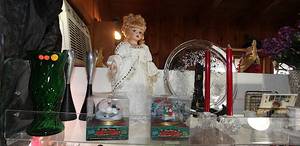 lot 0175 image: Shelf Lot #26 - Multiple items in one lot - Some Christmas - See Pic