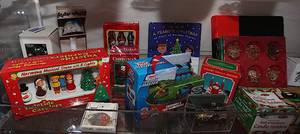 lot 0186 image: Shelf Lot #37 - Multiple items in one lot - Some Christmas - See Pic