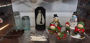 lot 0193 image: Shelf Lot #44 - Multiple items in one lot - Some Christmas - See Pic