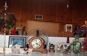 lot 0200 image: Shelf Lot #51 - Multiple items in one lot - Some Christmas - See Pic