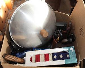 lot 0238 image: MYSTERY BOX - Book Box #22