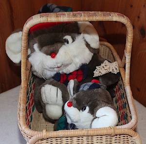 lot 0279 image: CHRISTMAS BUNDLE - Multiple Items #4