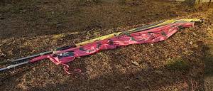 lot 0310 image: 2 Pole Wind Flag Open Signs