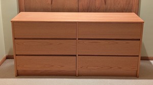 lot 154 image: LL - 6-Drawer Oak Finish Dresser