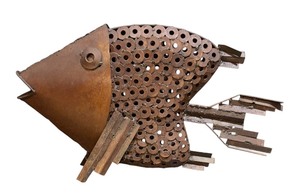 lot 113R image: DR - Metal Fish Sculptural Decor