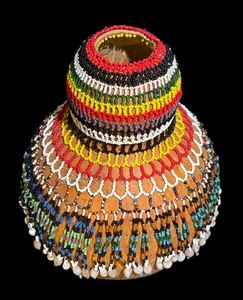 lot 114R image: DR - Gourd Vase with Beaded Accents