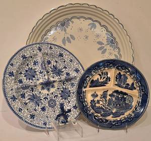 lot 242K image: K - Set of 3 Blue and White Platters, Including Divided Ashworth Bros Hanley Tray