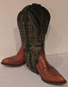 lot 262K image: SR - Tony Lama Womens Size 6 Leather Cowboy Boots