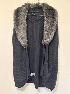 lot 59C image: C - Banana Republic Black Knit Cardigan with Faux Fur Collar, Size Small