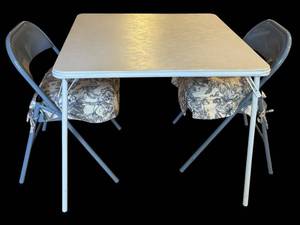 lot 248H image: LL - Meco Folding Card Table with 2 Cushioned Floral Folding Chairs