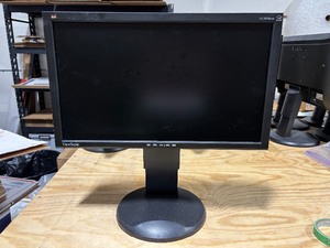 lot 21 image: VG2028 WM Computer Monitor 20