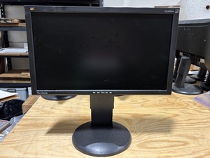 lot 22 image: VG2028 WM Computer Monitor 20