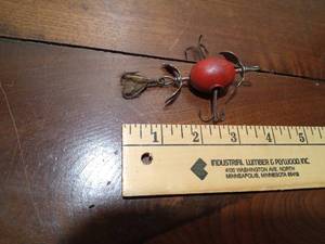 lot 51 image: Rare vintage Shakespear Whirlwind spinner fishing lure