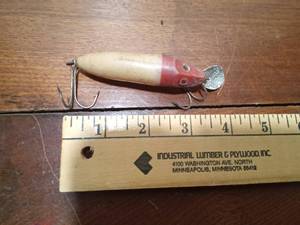 lot 52 image: Vintage South Bend Pike-Oreno fishing lure